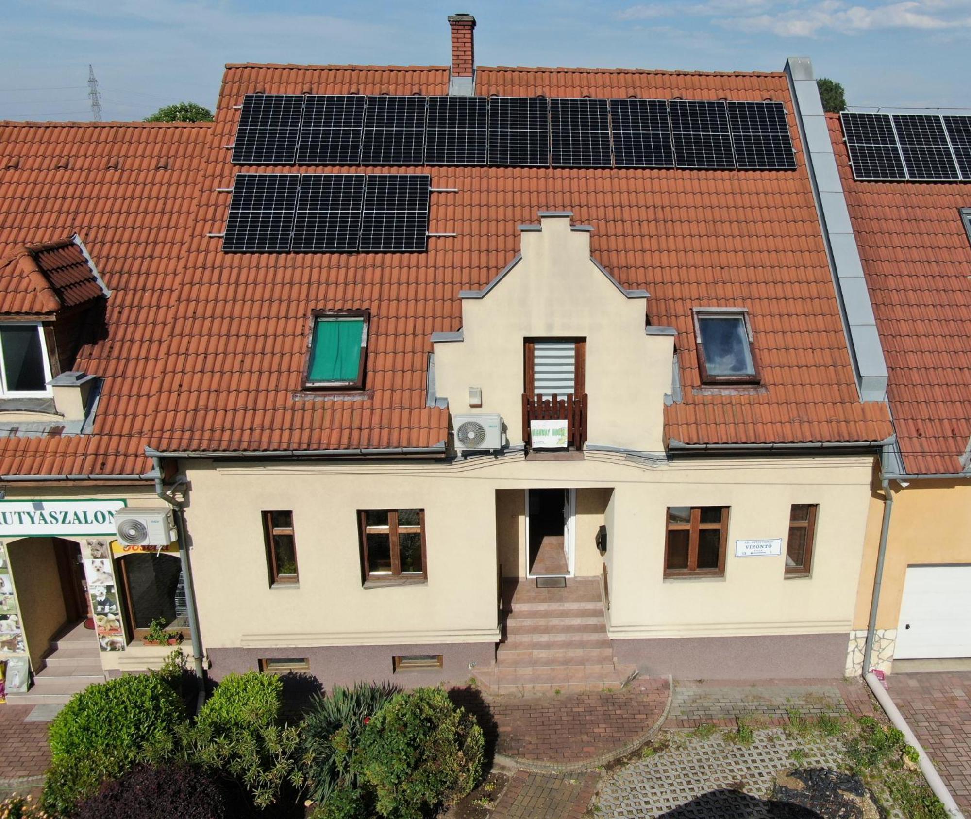 فندق Highway House Kecskemét المظهر الخارجي الصورة